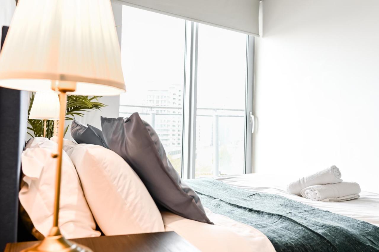 Khayat Homes - The Curve - One Bed لندن المظهر الخارجي الصورة